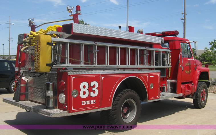 image for item A6450 1981 International 1824 off-road firetruck