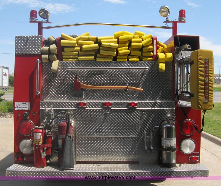 image for item A6450 1981 International 1824 off-road firetruck