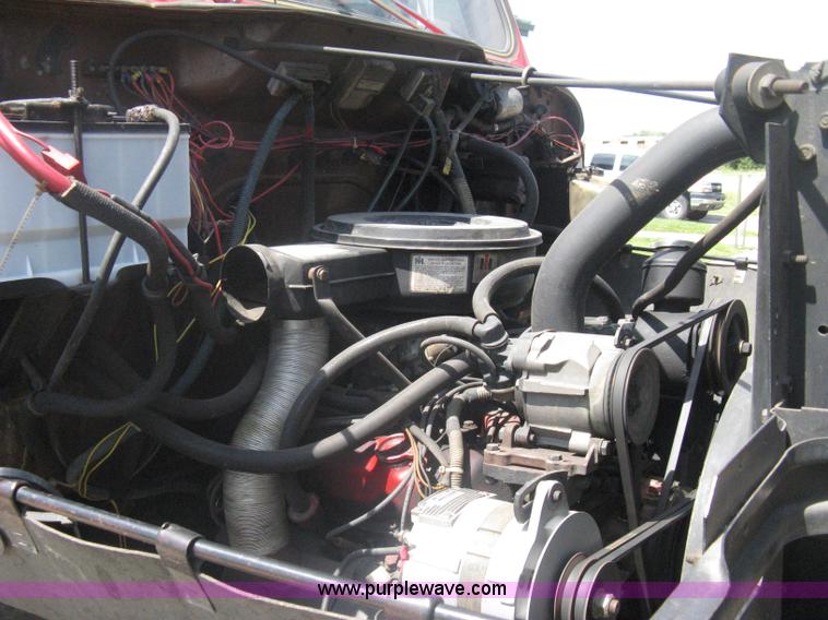 image for item A6450 1981 International 1824 off-road firetruck