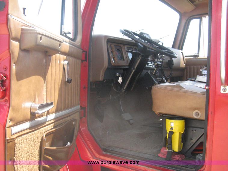 image for item A6450 1981 International 1824 off-road firetruck