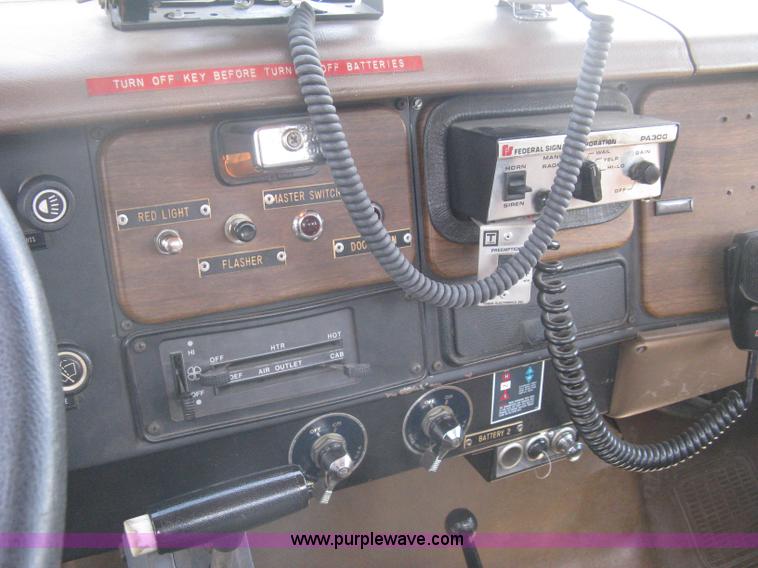 image for item A6450 1981 International 1824 off-road firetruck