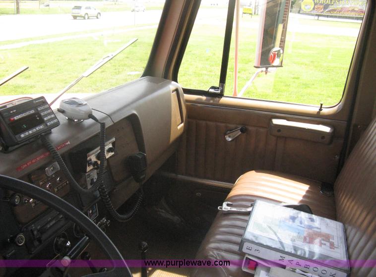 image for item A6450 1981 International 1824 off-road firetruck