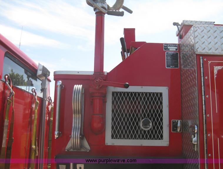 image for item A6450 1981 International 1824 off-road firetruck