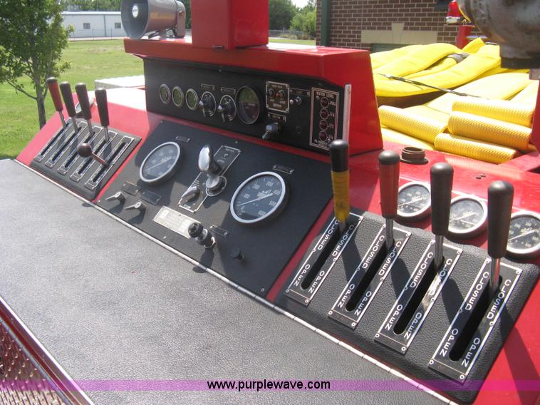 image for item A6450 1981 International 1824 off-road firetruck