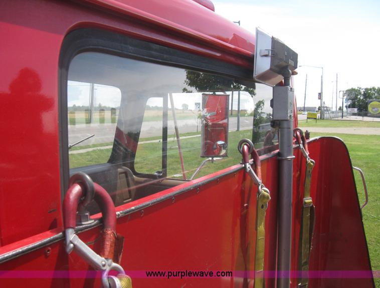 image for item A6450 1981 International 1824 off-road firetruck