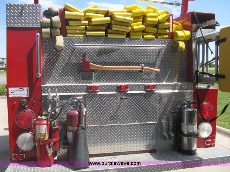 image for item A6450 1981 International 1824 off-road firetruck