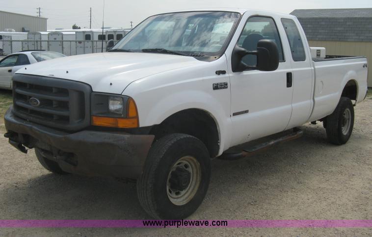 image for item A6451 1999 Ford F250 Super Duty extended cab pickup truck