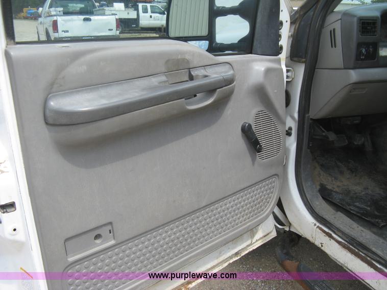 image for item A6451 1999 Ford F250 Super Duty extended cab pickup truck