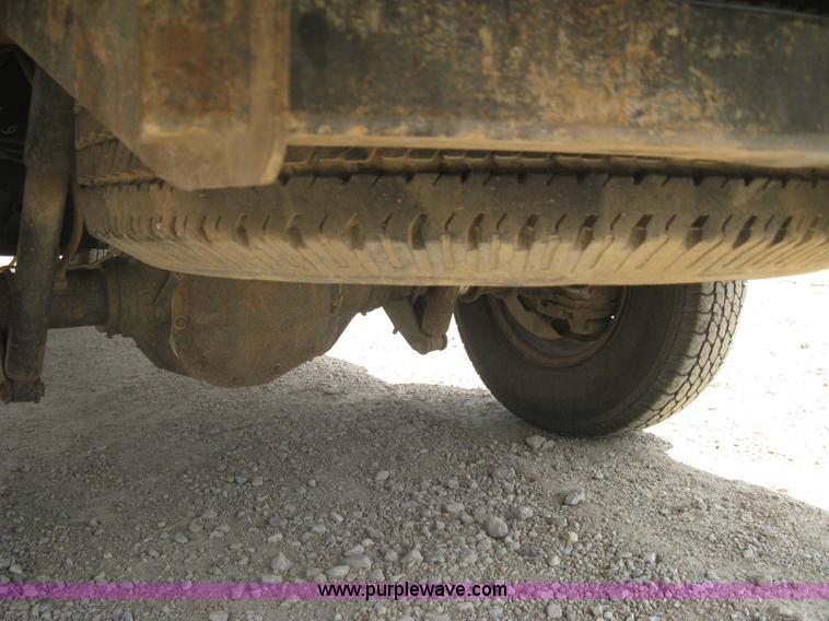 image for item A6451 1999 Ford F250 Super Duty extended cab pickup truck