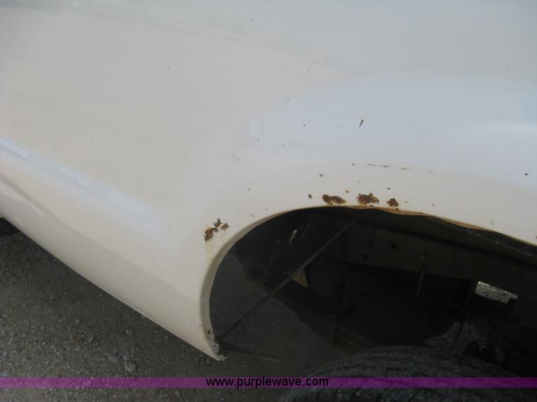 image for item A6451 1999 Ford F250 Super Duty extended cab pickup truck