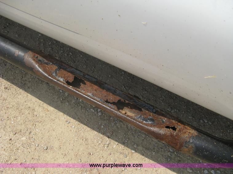 image for item A6451 1999 Ford F250 Super Duty extended cab pickup truck