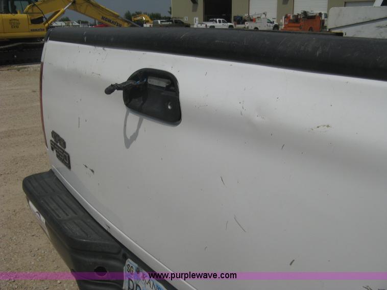 image for item A6451 1999 Ford F250 Super Duty extended cab pickup truck