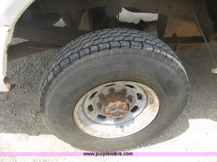 image for item A6451 1999 Ford F250 Super Duty extended cab pickup truck