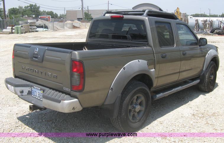image for item A6459 2001 Nissan Frontier XE crew cab pickup truck
