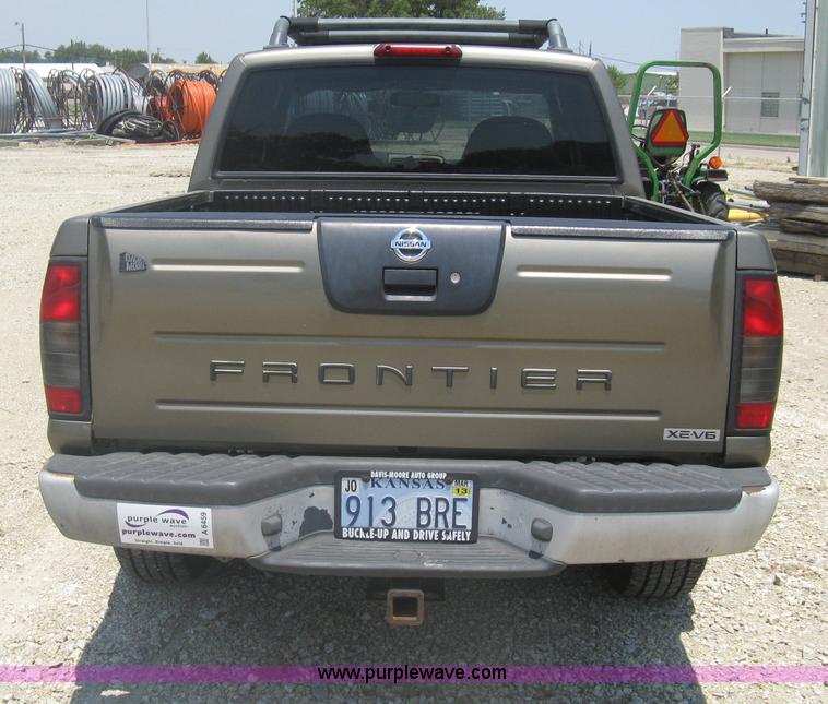 image for item A6459 2001 Nissan Frontier XE crew cab pickup truck