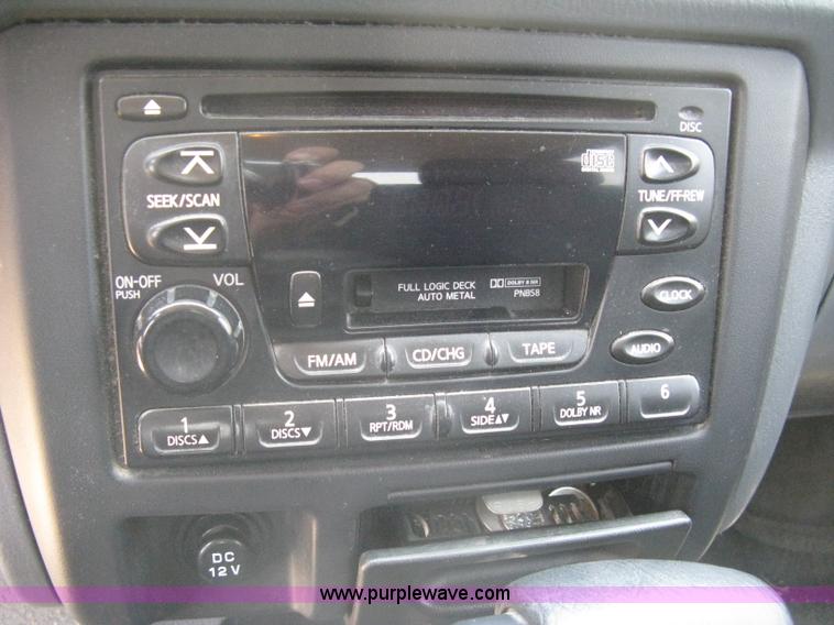 image for item A6459 2001 Nissan Frontier XE crew cab pickup truck