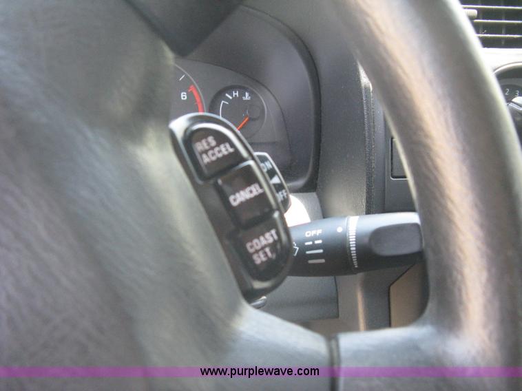 image for item A6459 2001 Nissan Frontier XE crew cab pickup truck