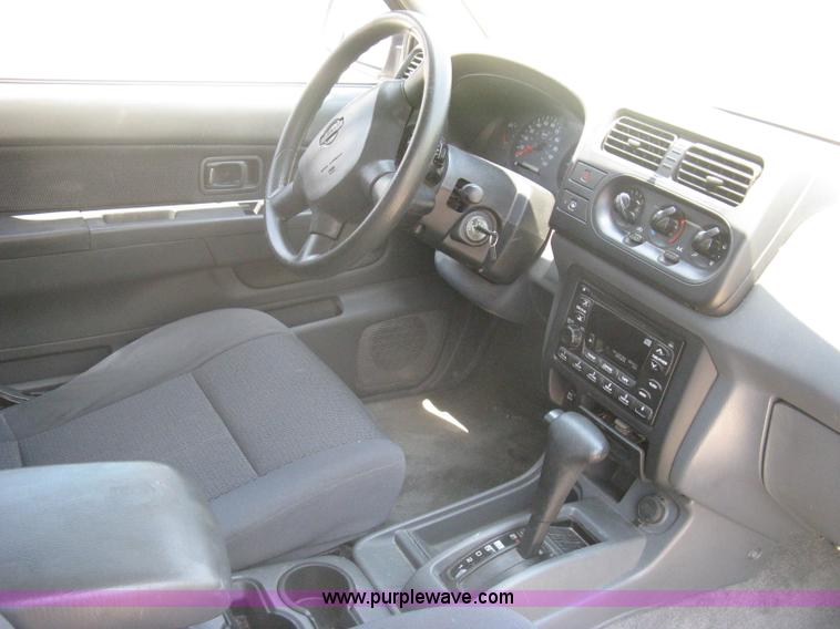 image for item A6459 2001 Nissan Frontier XE crew cab pickup truck