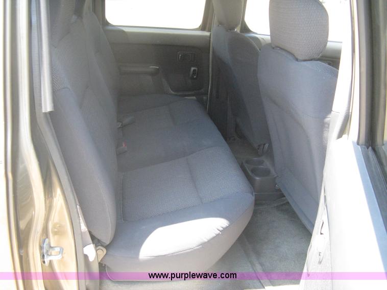 image for item A6459 2001 Nissan Frontier XE crew cab pickup truck