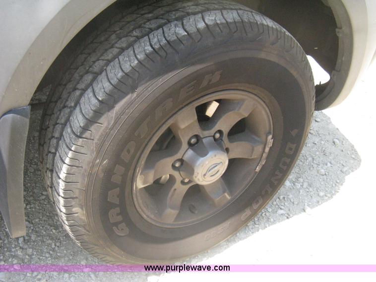 image for item A6459 2001 Nissan Frontier XE crew cab pickup truck