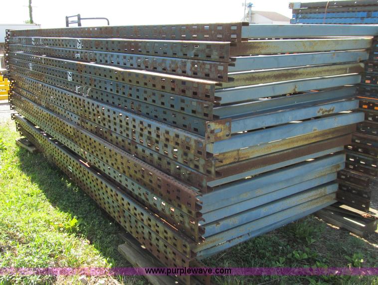 image for item A8339 Pallet racking