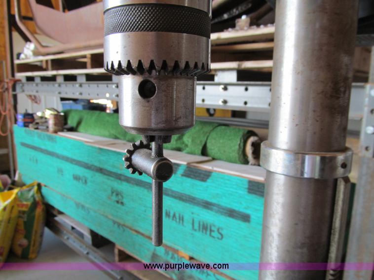 image for item A8348 Grizzly G7994 drill press