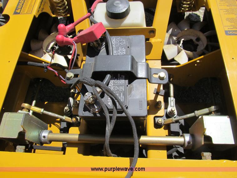 image for item A8355 2007 Hustler Fastrak lawn mower