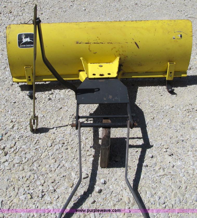 image for item A8357 John Deere GT275 lawn mower