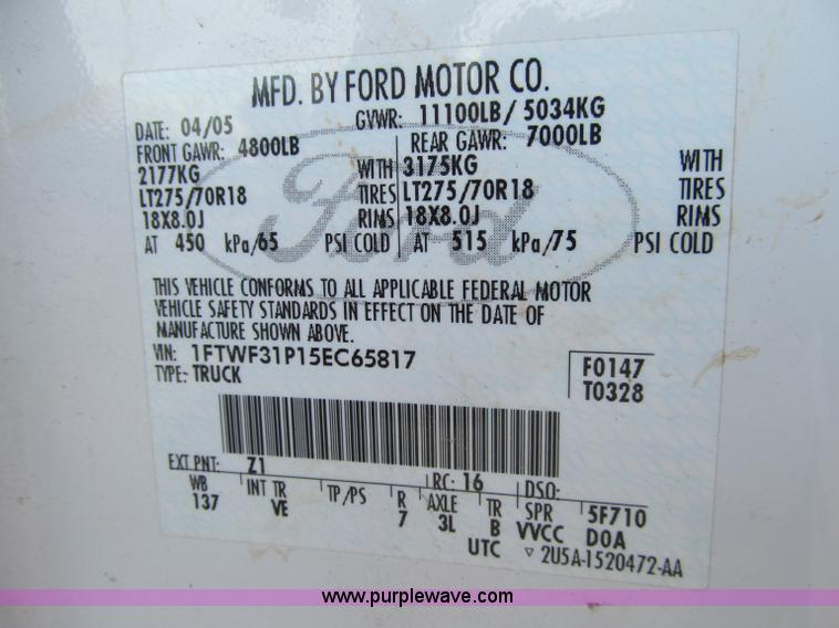 image for item A8409 2005 Ford F350 XL Super Duty pickup truck