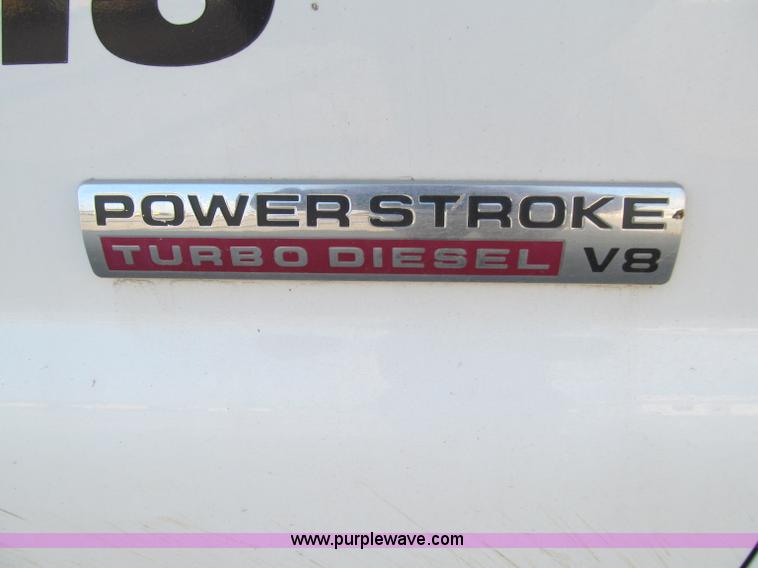 image for item A8409 2005 Ford F350 XL Super Duty pickup truck