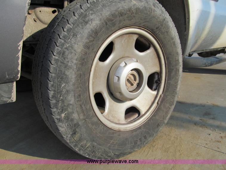 image for item A8409 2005 Ford F350 XL Super Duty pickup truck