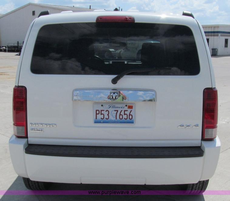 image for item A8410 2008 Dodge Nitro SLT SUV