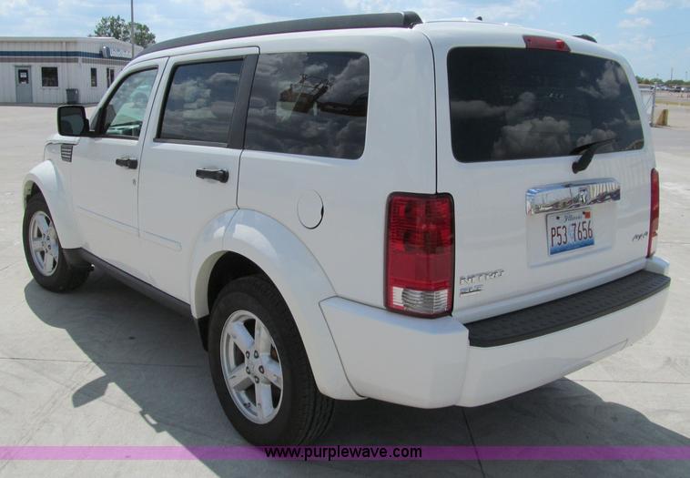 image for item A8410 2008 Dodge Nitro SLT SUV