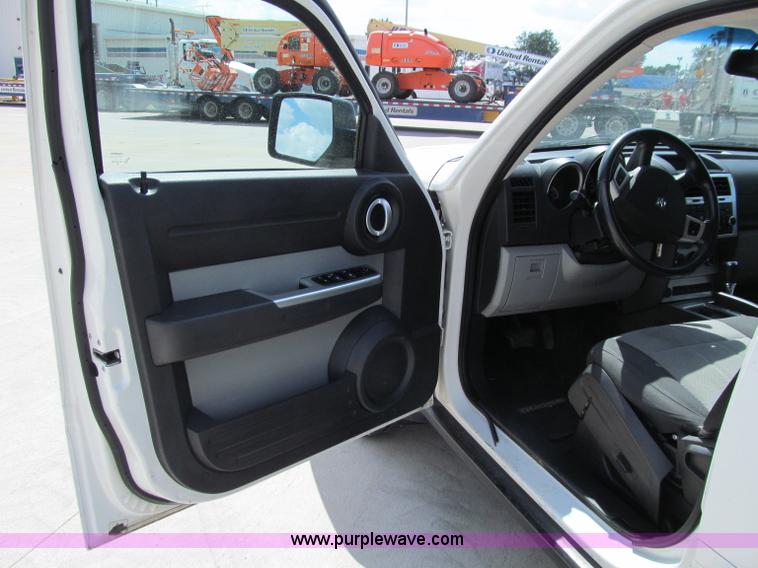 image for item A8410 2008 Dodge Nitro SLT SUV