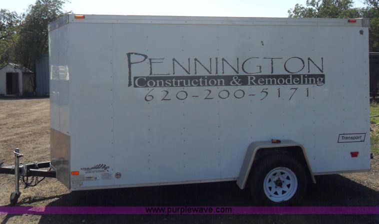 image for item B1318 2009 Haulmark Transport DLX trailer