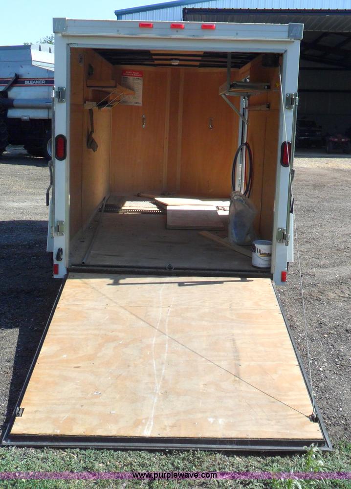 image for item B1318 2009 Haulmark Transport DLX trailer