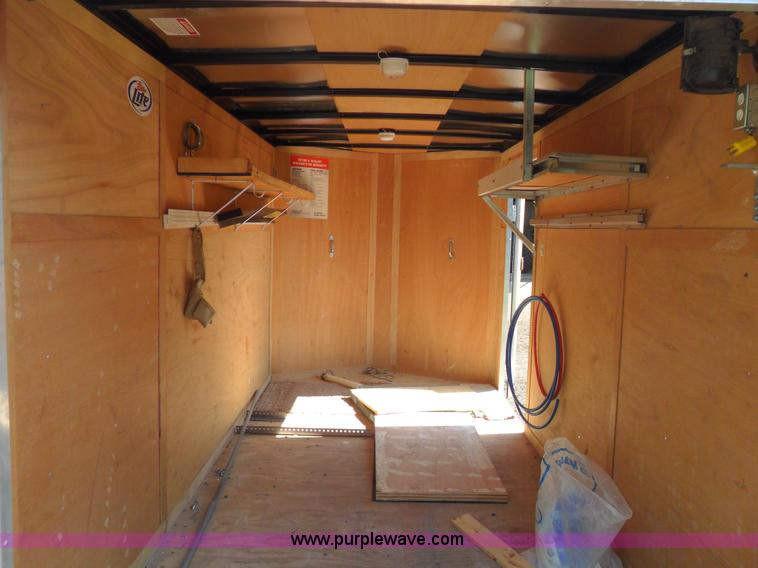 image for item B1318 2009 Haulmark Transport DLX trailer