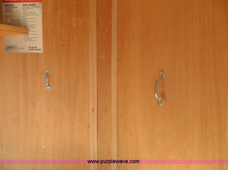 image for item B1318 2009 Haulmark Transport DLX trailer