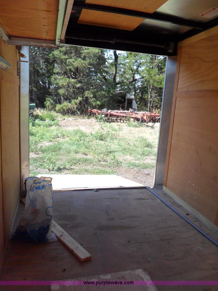 image for item B1318 2009 Haulmark Transport DLX trailer