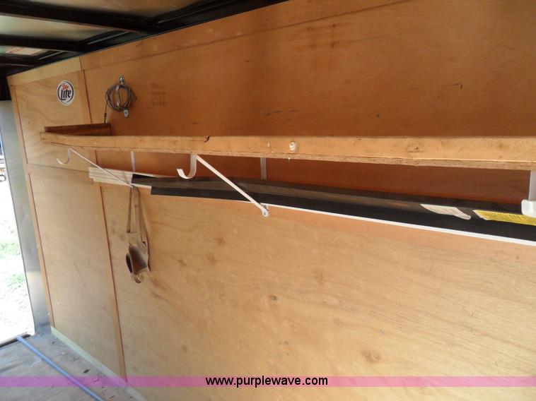 image for item B1318 2009 Haulmark Transport DLX trailer