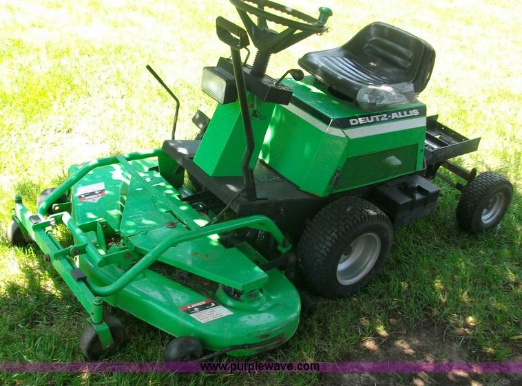 image for item B1405 Deutz Allis 1312H Simplicity Sunrunner ZTR lawn mower