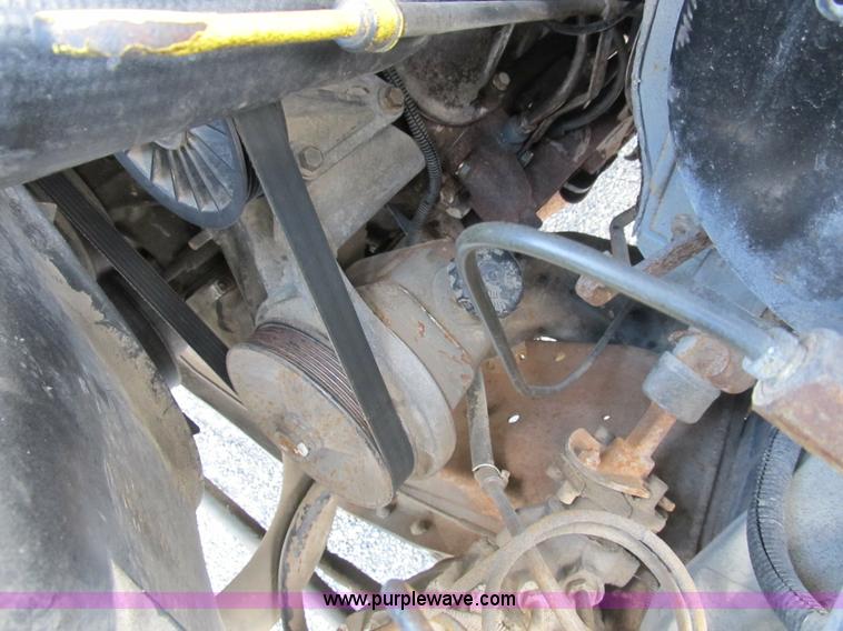 image for item B2739 1989 Ford 350 Econoline school bus