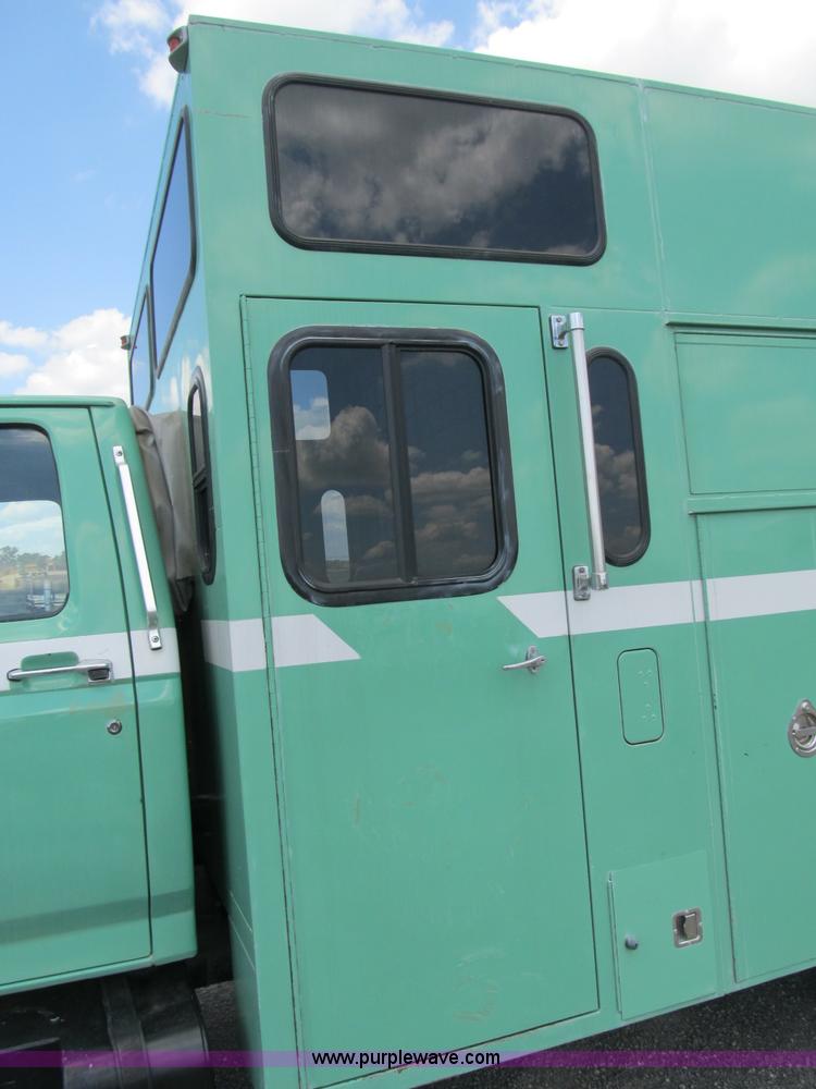 image for item B2740 1995 Ford F800 extended cab utility transport truck