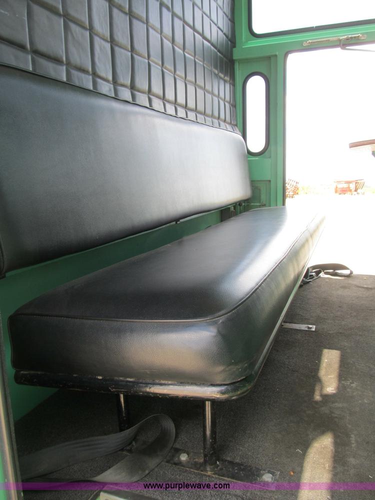 image for item B2740 1995 Ford F800 extended cab utility transport truck