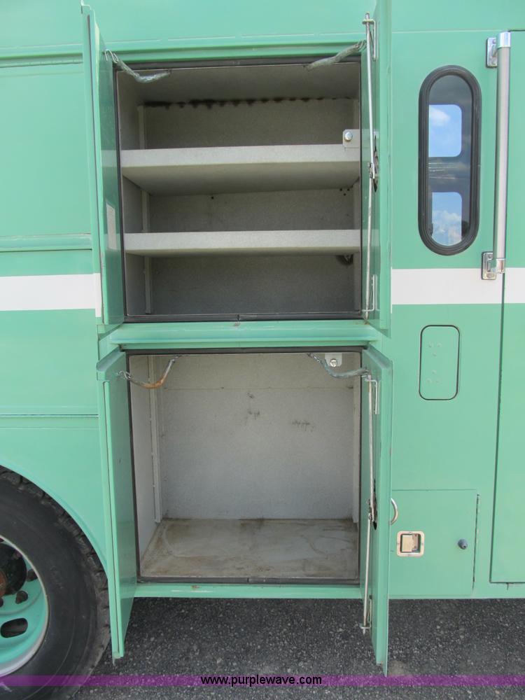 image for item B2740 1995 Ford F800 extended cab utility transport truck