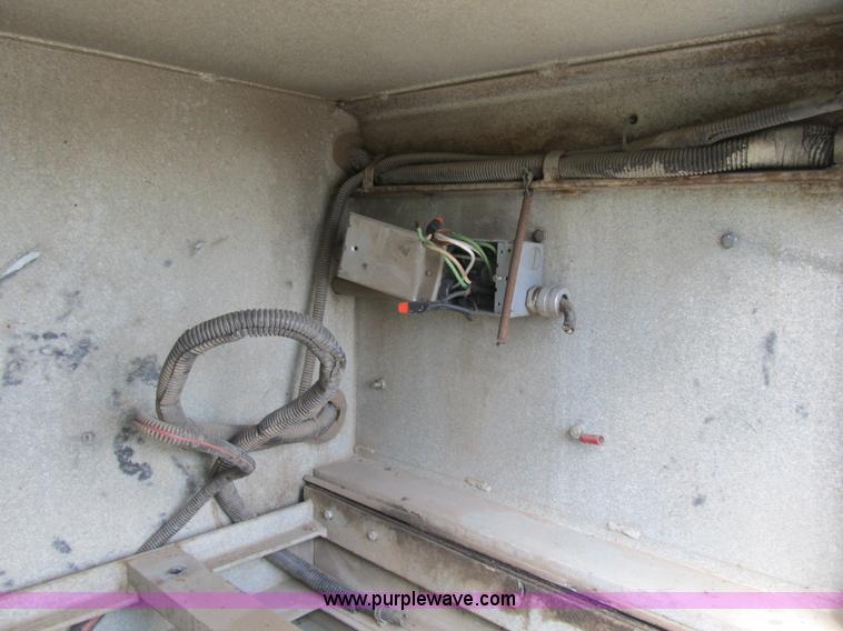 image for item B2740 1995 Ford F800 extended cab utility transport truck