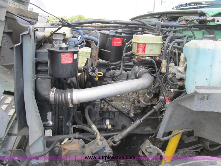 image for item B2740 1995 Ford F800 extended cab utility transport truck