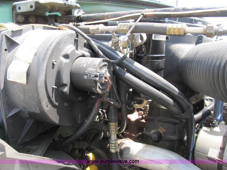 image for item B2740 1995 Ford F800 extended cab utility transport truck