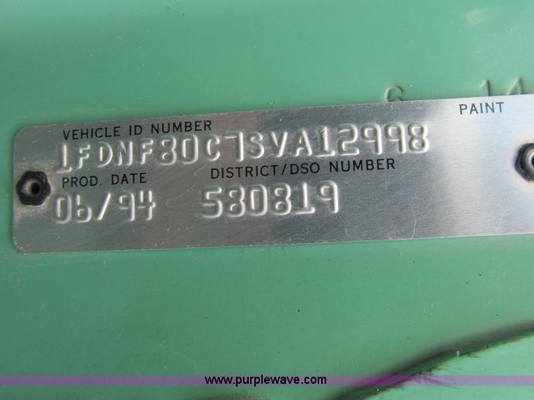 image for item B2740 1995 Ford F800 extended cab utility transport truck