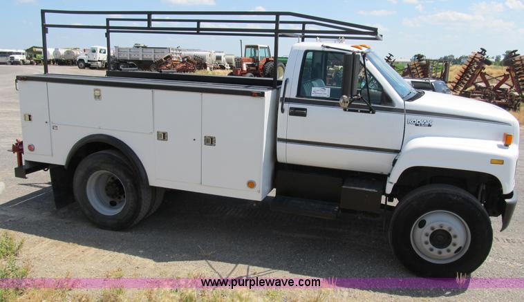 image for item B2741 1994 Chevrolet Kodiak utility truck